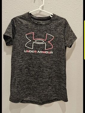 9 Items Girls under armour Lot Size youth Small